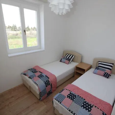 Holiday Ogo Vikendica